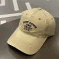 Vista detallada de gorra de béisbol de algodón lavado caqui con bordado elegante. - Adulto 55-58cm / life Caqui