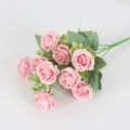 Bouquet di rose artificiali rosa con piu teste di fiori simulate e foglie verdi per decoro. - colore fagiolo rosso