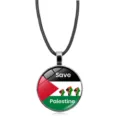 Halskette mit Palästina-Flagge und dem Text Save Palestine an einer schwarzen Kordel - Save Palestine Text Flagge (XSWX6181-7)