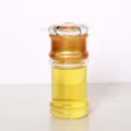 Transparente Acryl Oelflasche fuer Kueche, drueckbarer Wuerzmittelbehaelter mit goldenem Akzent. - Goldrand 2804A (5,4 * 12,8 cm)