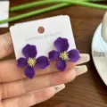 Sweet purple flocked flower stud earrings with gold stamen detailing, length approx. 3cm - Flocked Flower Style (E2670) / Purple