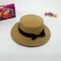 Chapeau de paille plat pour femme, élégant chapeau de soleil d'été avec nœud ruban noir chic. - M (56-58cm) / Kaki