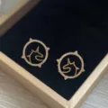 Elegant gold-plated unicorn stud earrings featuring a sparkling pavé zircon halo design - Unicorn Style (R0972) / Gold
