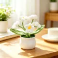 Exquisite handmade crocheted white flower potted plant ornament in white ceramic pot for home - 5-Head Forget-me-not Potted Plant / White