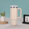 Ποτήρι από Ανοξείδωτο Ατσάλι 30oz με Λαβή Μονωμένη Κούπα Ταξιδιού για Αυτοκίνητο - 30oz / Ροζ Χαλαζίας