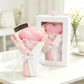 Bouquet de cœur au crochet fait main avec boîte cadeau, joli cadeau de Saint-Valentin. - Boîte Cadeau Bouquet de Fleurs de Cœur / Rose