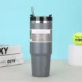 Γκρι ανοξείδωτο μονωμένο ποτήρι ταξιδιού 30oz με καλαμάκι και προστατευτικό καπάκι. - 30oz / Γκρι