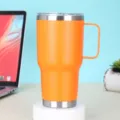 Ανοξείδωτο θερμικό ποτήρι 20oz με λαβή, ζωντανή πορτοκαλί χρωματική παραλλαγή, κούπα - 20oz / Πορτοκαλί