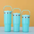 Einfarbiger Edelstahl-Isolierbecher mit praktischem Tragegriff, tragbarer Autobecher 20oz. - 20oz / Himmelblau