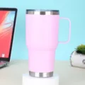 Bicchiere termico in acciaio inossidabile rosa da 20 once con manico tazza da viaggio - 20oz / Colore loto
