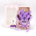 Regalo de San Valentín 7 rosas de jabón ramo con osito de peluche en bonita caja rosa - Ramo de 7 rosas en caja de cartón rosa - Morado claro