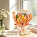 Bouquet di rose di sapone artificiali con confezione arancione, regalo perfetto per San Valentino. - Champagne