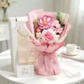 Handmade pink crochet flower bouquet gift set with Best Wishes card and gift bag - Pink Galsang Flower & Corner Rose Bouquet / Window Bag