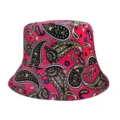 Vue détaillée du chapeau bob rose élégant à motif paisley, idéal pour l'été en plein air. - Adulte 55-58cm / Motif cachemire rose rouge