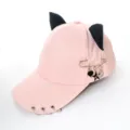 Casquette de baseball rose avec oreilles de chat noires, anneaux métalliques et pendentifs. - Adulte 55-58cm / Rose Avec Épingle Cœur