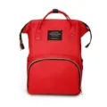 Gedetailleerd overzicht van rode nylon rugzak met ritssluiting en logo - 00 / Rood