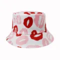 Dettagli del cappello da pescatore bianco con motivo di labbra rosse e rosa per l'estate. - Adulto 55-58cm / Stampa a labbra bianca