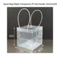 Borsa regalo quadrata trasparente con manici in tubo PE, dettaglio 22x22x22 cm - Large Square Bag / 22x22x22cm