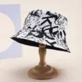 Streetstyle-Fischerhut mit schwarz-weißem Graffiti-Buchstaben-Print für Damen und Herren - Graffiti-Buchstaben Schwarz