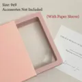 Stofvrije roze PE-folie sieradendoos 9x9cm met een beschermende papieren hoesje - PE Film Box with Paper Sleeve / 9x9cm / Roze