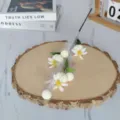 Detalle de rama de amapola blanca artificial con flores para decoración de interiores - Blanco