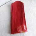 Vue détaillée de franges laser métalliques rouges brillantes pour décorations de fêtes - 43cm / Rouge