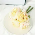 Nordic artificial peony bouquet 5-head silk flower arrangement for home wedding photo props - Champagne