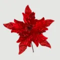 Detailansicht einer dekorativen roten künstlichen Weihnachtsblume mit roten Pailletten - Rot