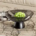 Frutero moderno de lujo gris translúcido con pedestal y dimensiones de 25 cm de ancho - Patrón Geométrico de Diamante (3688) / Diámetro 25cm x Altura 12.5cm / Gris Transparente Base Negra