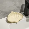 Creative cream shell-shaped soap dish with efficient drainage for bathroom sinks - Basic Style / Cream