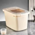 Conteneur à riz scellé crème avec couvercle rabattable et fenêtre transparente - Avec Tasse à Mesurer / Crème