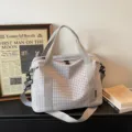 Grand sac de voyage cabas à carreaux avec bandoulière sac de week-end décontracté pour femmes. - Gris