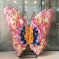 Alas de mariposa florales gigantes decorativas para bodas y escaparates comerciales - Paquete de Material Floral de Mariposa 1.5m Solo (Sin Marco) / 1,5m