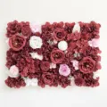 Panel de pared de flores artificiales burdeos y blancas con rosas y peonías para bodas - Rojo Vino Caramelo