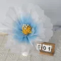 Belle fausse pivoine en tulle fleur artificielle vue detail pour decoration mariage - Bleu