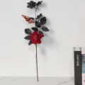 Rama de flor negra artificial Halloween decoración gótica baya roja tallo floral detalle - Rama Flor Roja Oscura Espiga (55CM)
