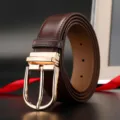 Eleganter dunkelbrauner Herren-Echtledergürtel mit polierter goldfarbener Dornschließe. - Stil 8662 (Goldene Schließe Brauner Riemen) / 110cm