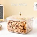 Transparente weiße Kunststoff-Aufbewahrungsbox mit Deckel für Snacks im Creme-Stil - Klarweiß