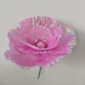Gran peonía rosa iridiscente para escaparates, decorados de escena y accesorios de foto. - 45cm / Rosa rojo