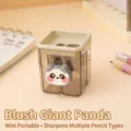 Taille-crayon portable à deux trous avec joli design de panda mignon - Style Panda rougissant