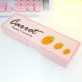 Estuche creativo de plástico rosa con diseño de zanahoria para material escolar - Carrot Expression / Rosa