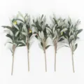 4er-Set künstliche Olivenzweige mit grünen Blättern und Früchten für Heimdekoration - 3 Gabeln 3 Früchte / 4er Set / Grün
