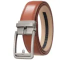 Detailed view of brown textured leather belt with brushed metal automatic ratchet buckle - 120cm / Matte Gunmetal Buckle + Red-Brown Strap