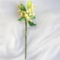 Branche de baies artificielles fleur de simulation pour la déco de table détail - Blanc