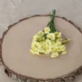 Künstlicher gelber Kamillen Margeriten Blumenstrauß für nordische Tischdeko und Heimdekoration. - Gansgelb