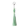 Portachiavi boho con perline in legno verde menta, nappa in cotone e gancio d'argento - 20cm/7.87in / Verde