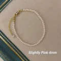 Nahaufnahme der 4mm hellrosa Perlenkette mit vergoldetem Verschluss - Armband / 4mm / Rosa
