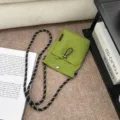 Piccola borsa a tracolla a quadretti verdi per cellulare con tracolla in corda intrecciata - Verde