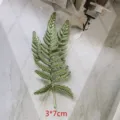 Broche vintage de hoja de helecho pintado en verde para mujer accesorio joya - Pino Aguja (Helecho) / 3x7cm