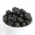 Polished dark golden sandalwood round wooden beads with holes for DIY jewelry making projects - Chenguibao Wood Round Bead / 10mm